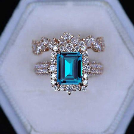 3Ct Cornflower Sapphire Engagement Ring. Halo Emerald Cut Cornflower Sapphire 14K Rose Gold Engagement Ring Set