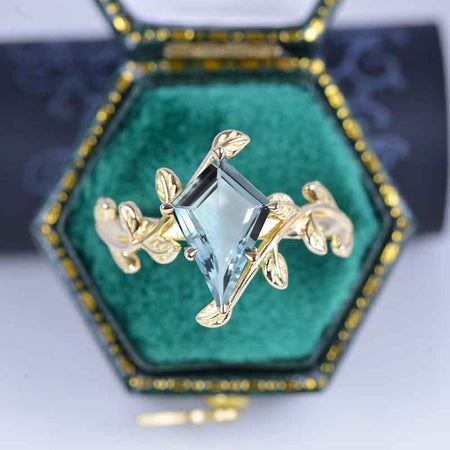 2.5 Carat Kite Genuine Natural Aquamarine Engagement Ring. 2.5CT Fancy Shield Shape Genuine Natural Aquamarine 14K Yellow Gold  Ring