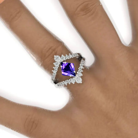 2.5 Carat Kite Natural Amethyst Engagement Ring. 2.5CT Fancy Shield Shape Natural Amethyst Ring