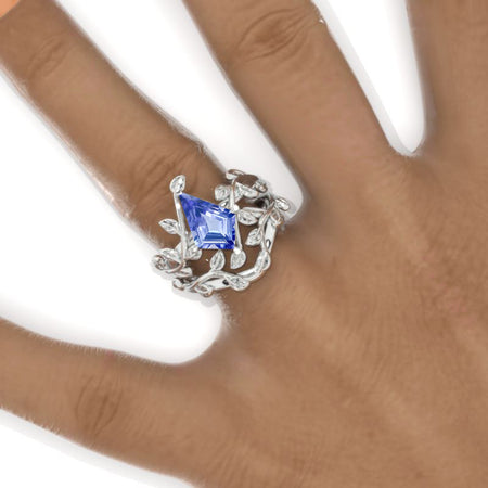 2.5 Carat Kite Natural Genuine Tanzanite Engagement Ring. 2.5CT Fancy Shield Shape Natural Genuine Tanzanite Ring