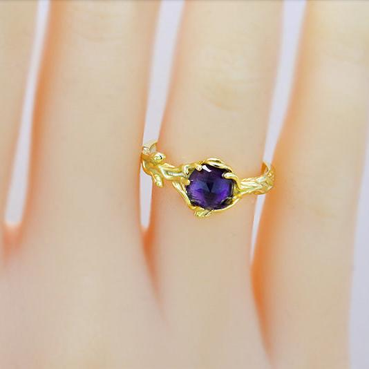 Silver Dainty Natural Amethyst Ring. Round Amethyst Floral Twig