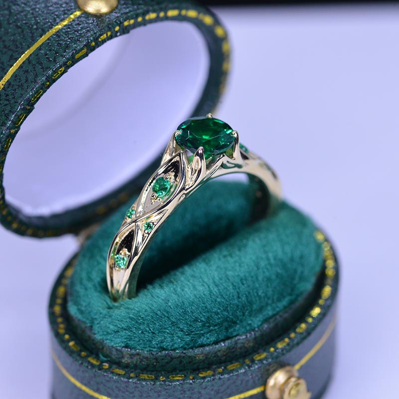 14k Yellow Gold Emerald Celtic Engagement Ring Giliarto